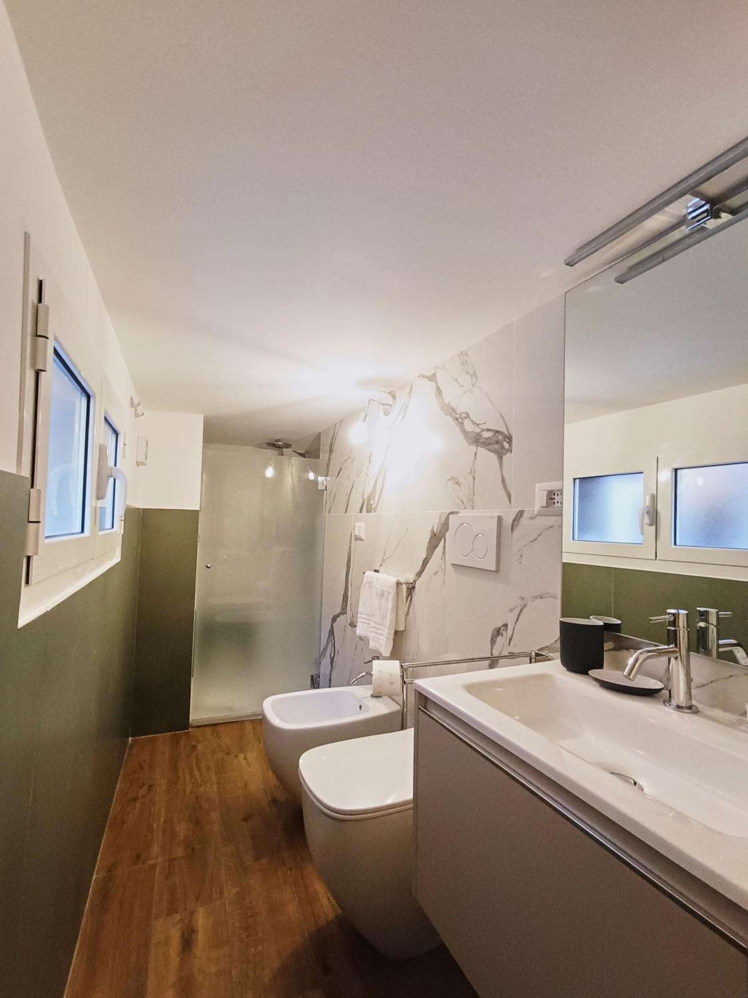 Mini Studio Con Balcone A Piazza Del Popolo Рим Экстерьер фото